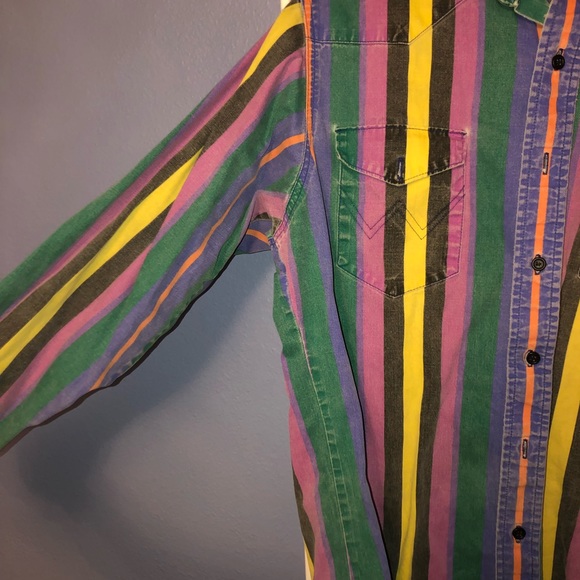 Vintage Wrangler Button-up - Picture 2 of 3